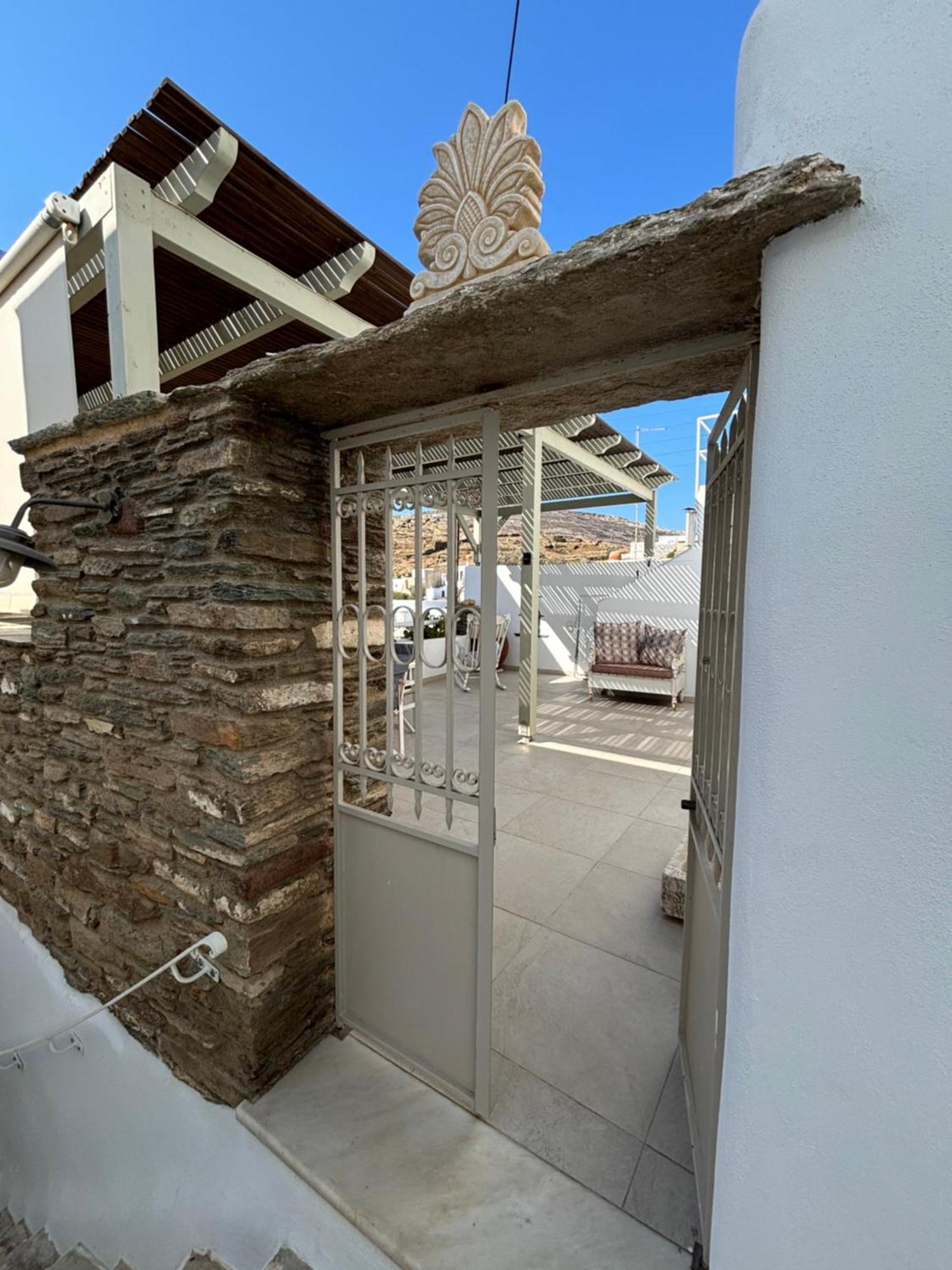 Serenity Living Platia, Tinos Eksteriør billede